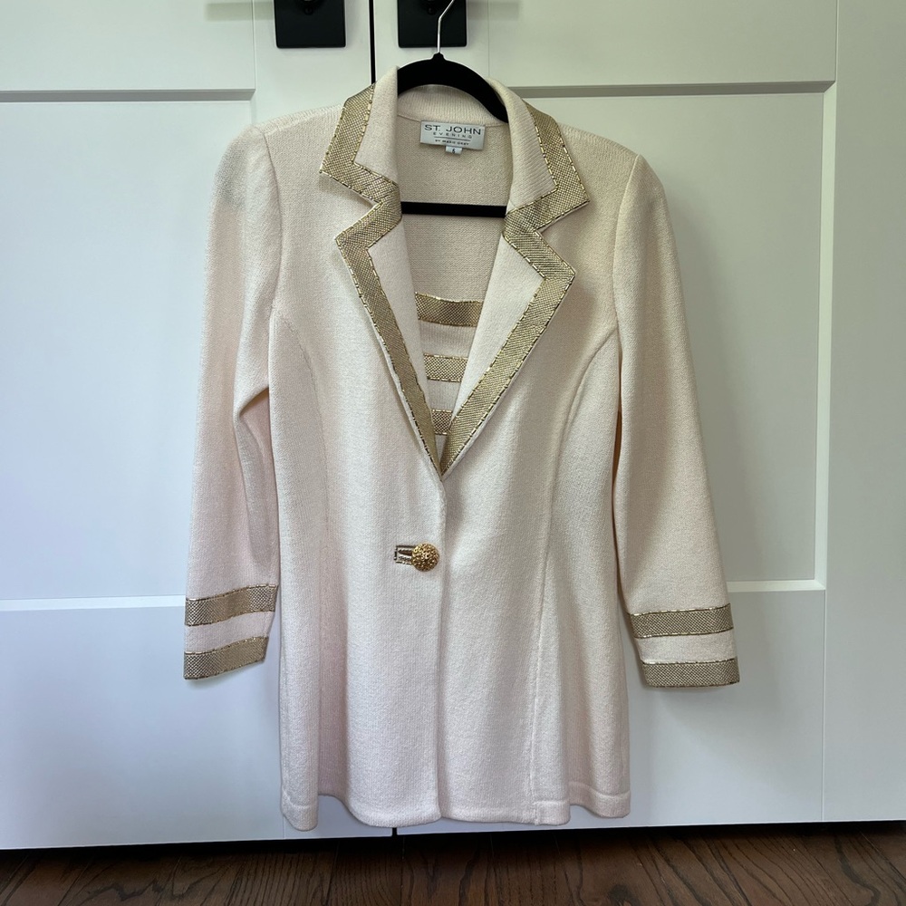 St. John Knit Cream and Gold Blazer with 3/4 Sleeves